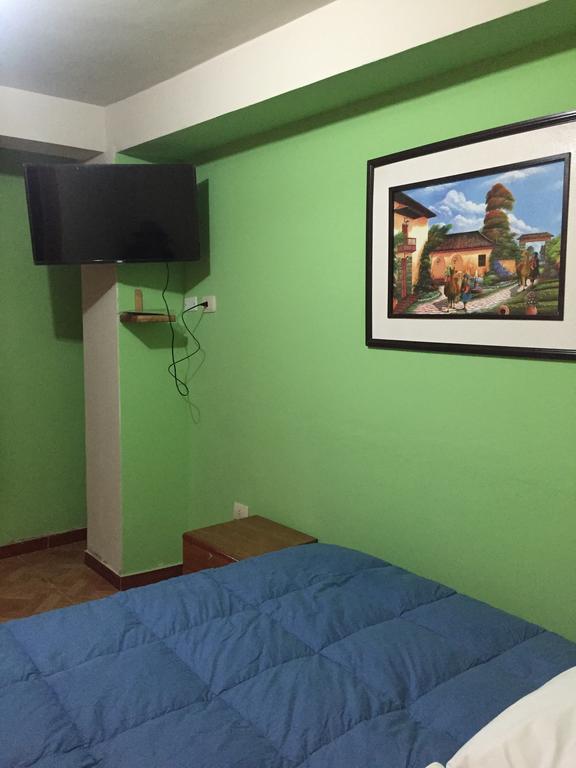 Rumi Sonqo Hostel Ollantaytambo Exterior foto