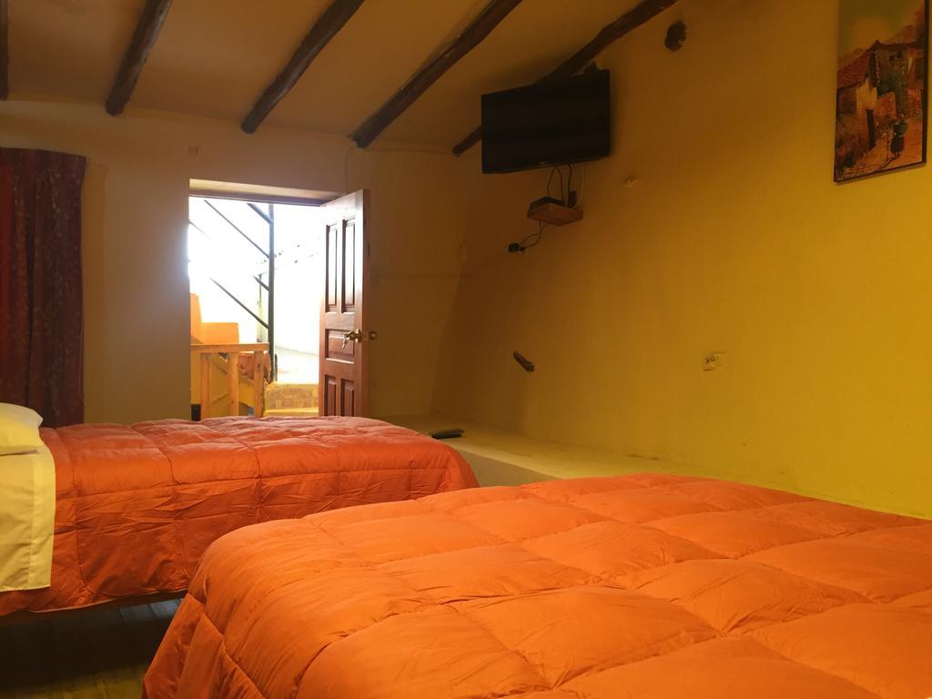 Rumi Sonqo Hostel Ollantaytambo Exterior foto