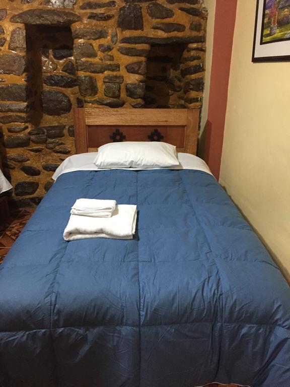 Rumi Sonqo Hostel Ollantaytambo Exterior foto